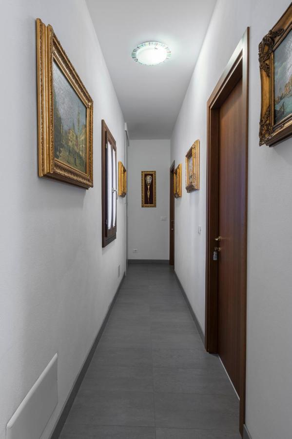 Ca' Degli Specchieri Hotel เวนิส ภายนอก รูปภาพ
