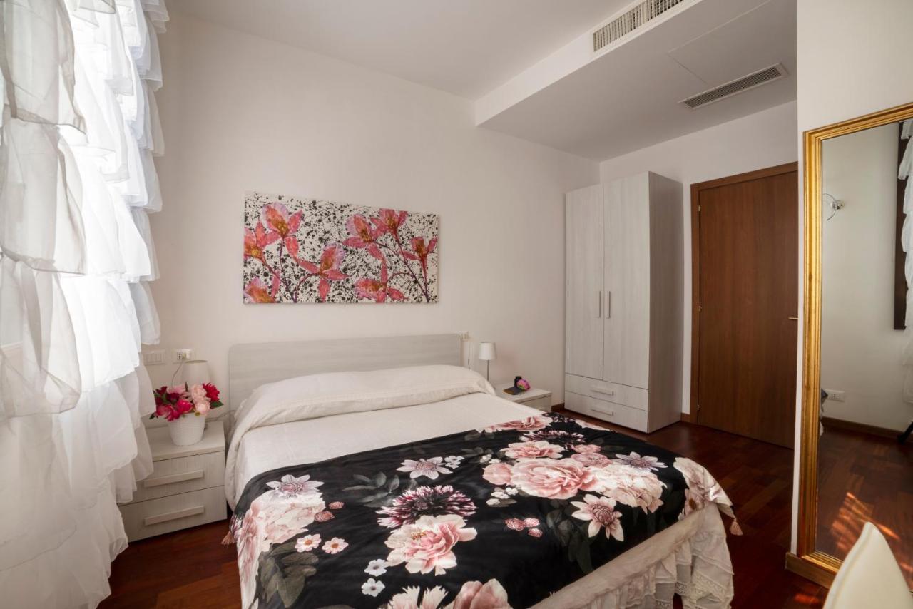 Ca' Degli Specchieri Hotel เวนิส ภายนอก รูปภาพ